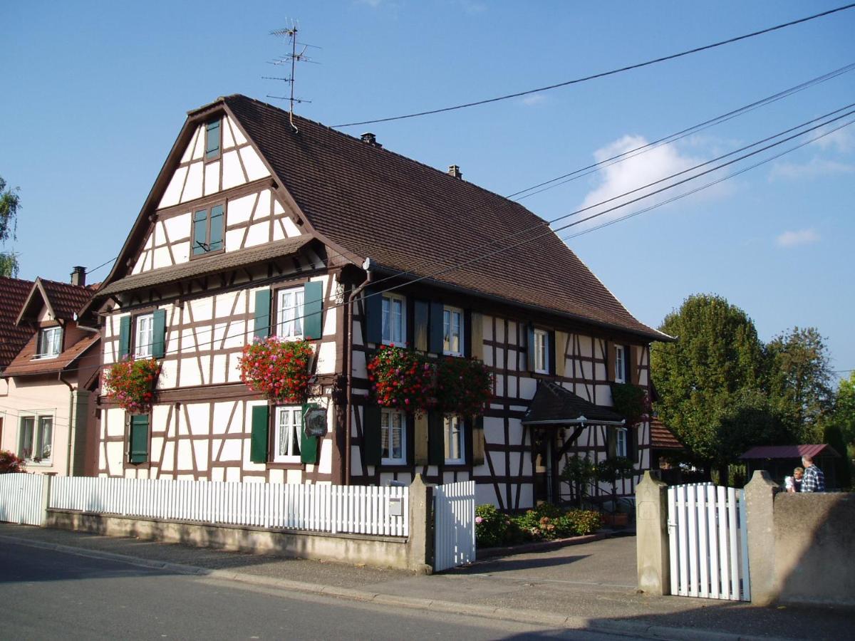 Chambre D'Hote Chez LuluSaasenheim エクステリア 写真