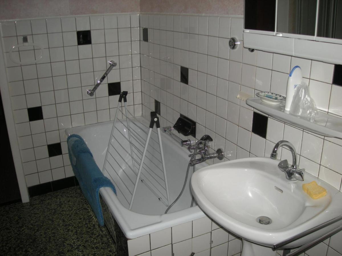 Chambre D'Hote Chez LuluSaasenheim エクステリア 写真